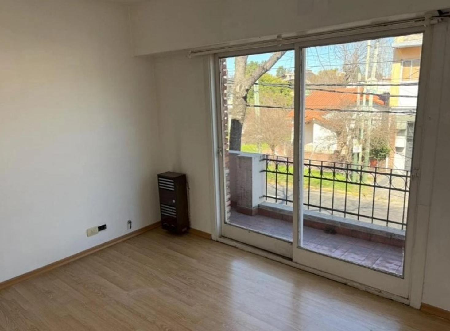 Departamento tipo ph 3 ambientes balcón al frente