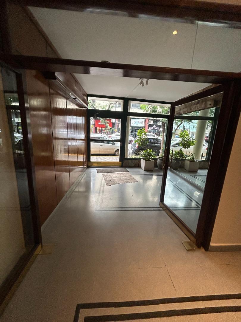 Departamento de 2 ambientes, excelente ubicación ,muy lumino