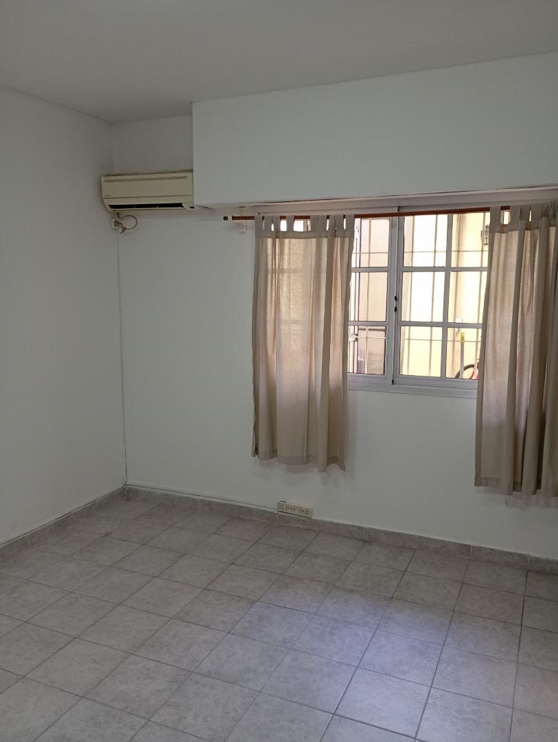 Montiel 100, Piso PB