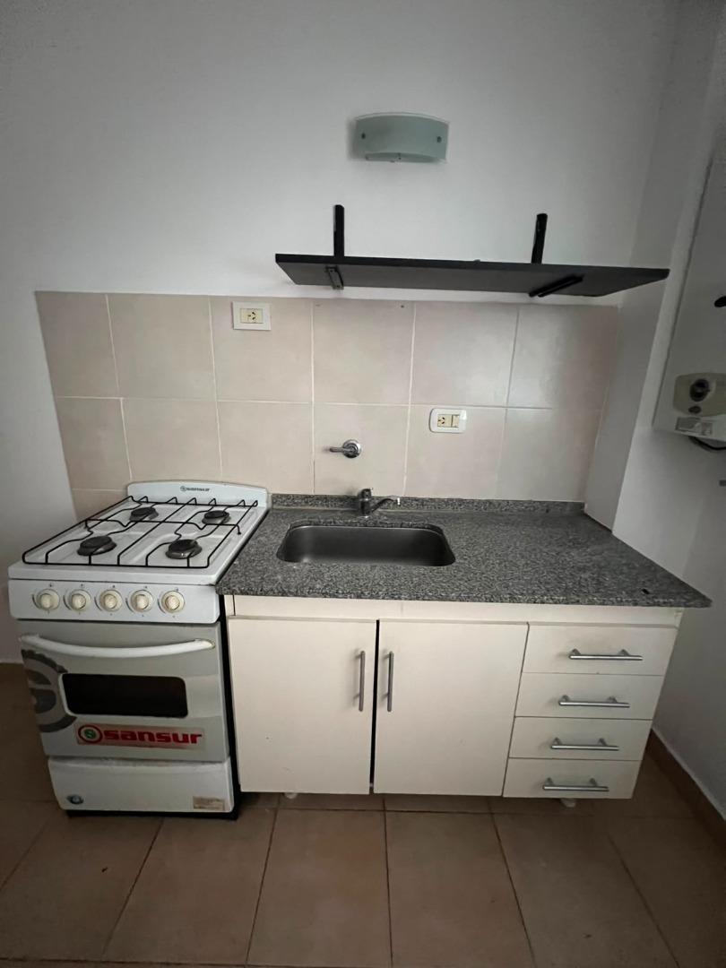 Departamento en Alquiler en Centro, $ 330.000