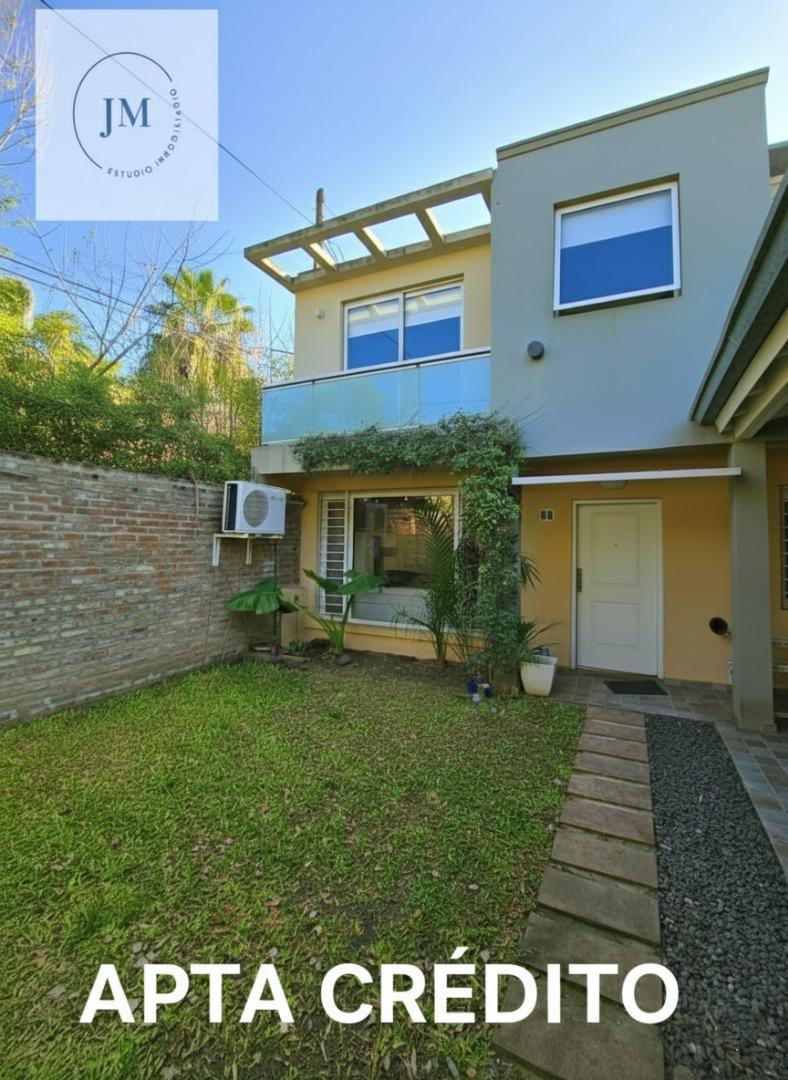 VENTA CASA 4 AMB IMPECABLE * APTA CRÉDITO