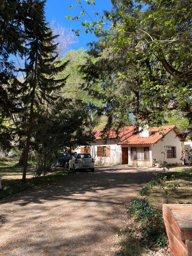 Venta Casa Apta a crédito "B° INDUPA" Cinco Saltos 