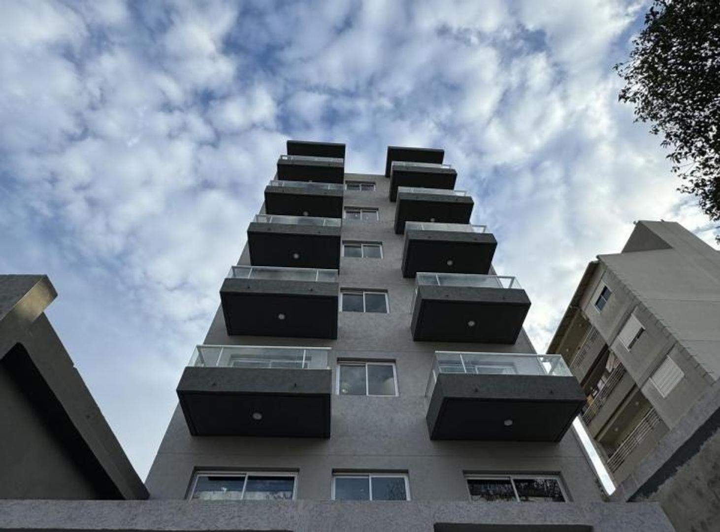 VENTA DEPARTAMENTO 2AMBIENTES A ESTRENAR SANTOS LUGARES