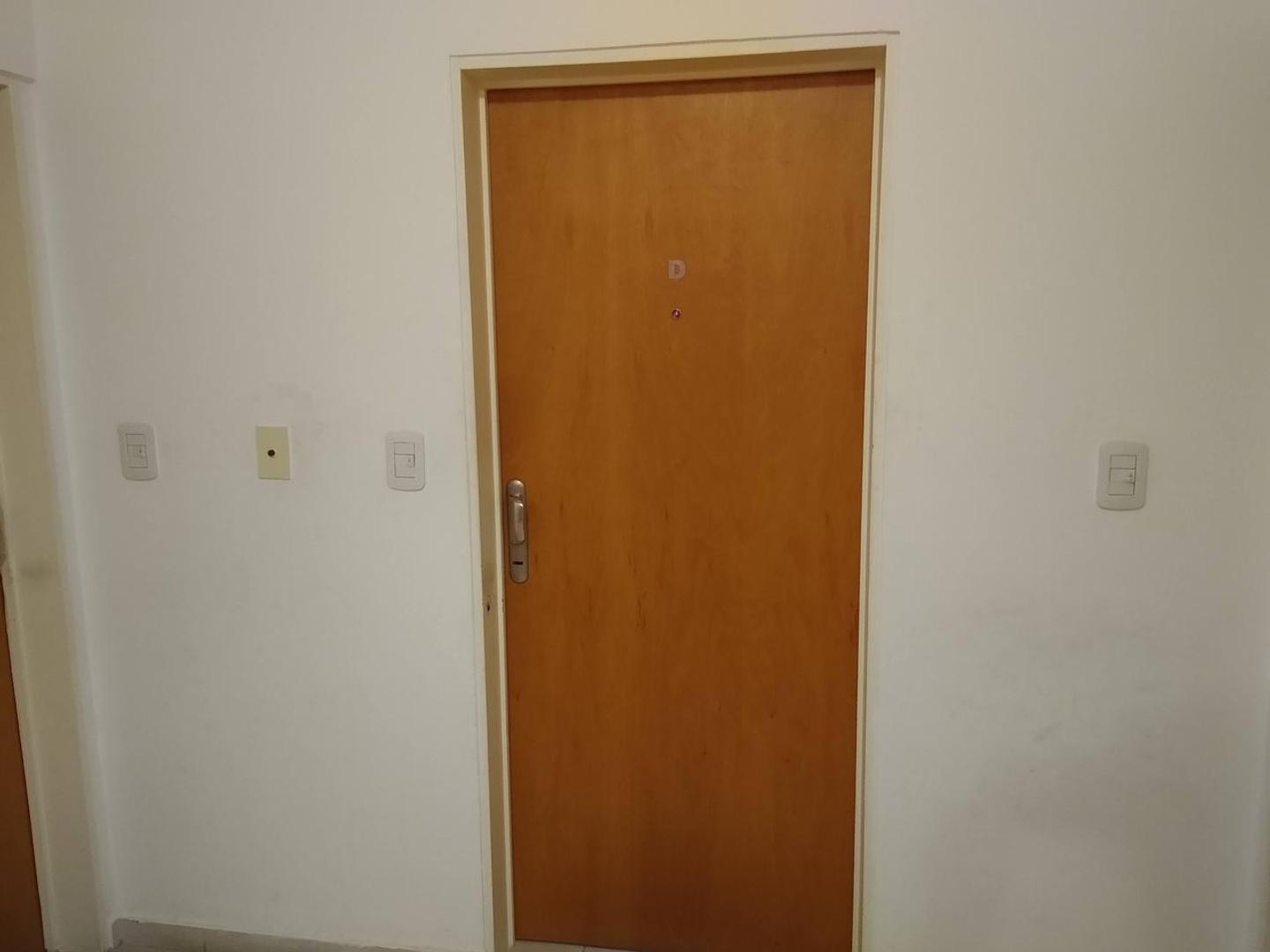 Oficina 3 ambientes con 1 baño