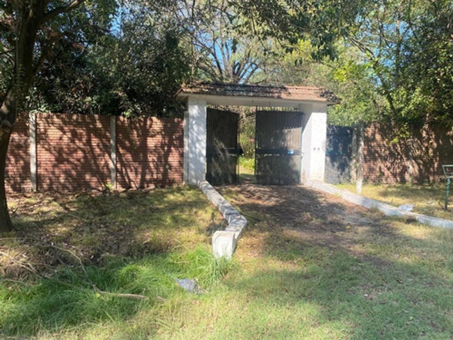 Casa 6 ambientes con 2 baños