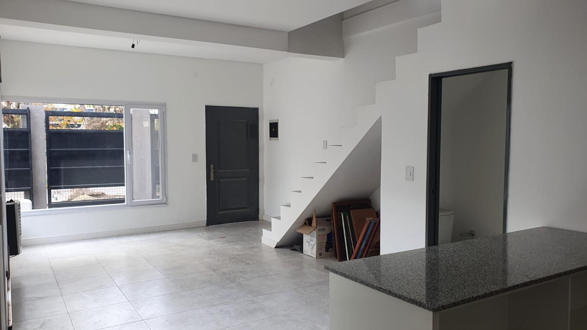 Duplex apto a crédito 4 ambientes en Lomas De Zamora