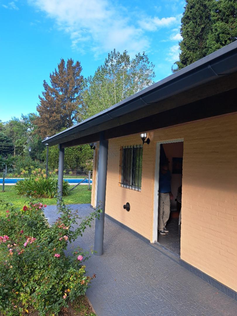 Casa 6 ambientes con 4 baños