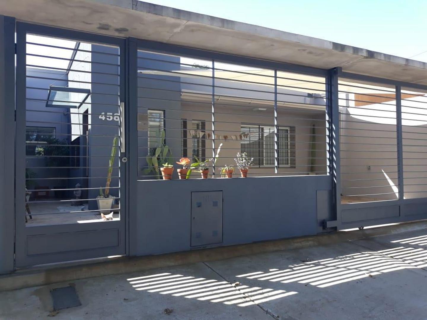 Venta Casa 3 Ambientes, Temperley.