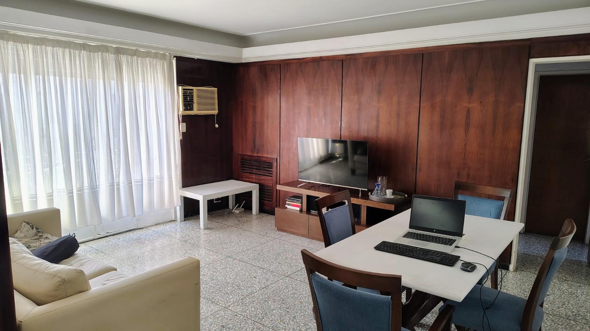 Ciudad De La Paz 1400, Piso 9