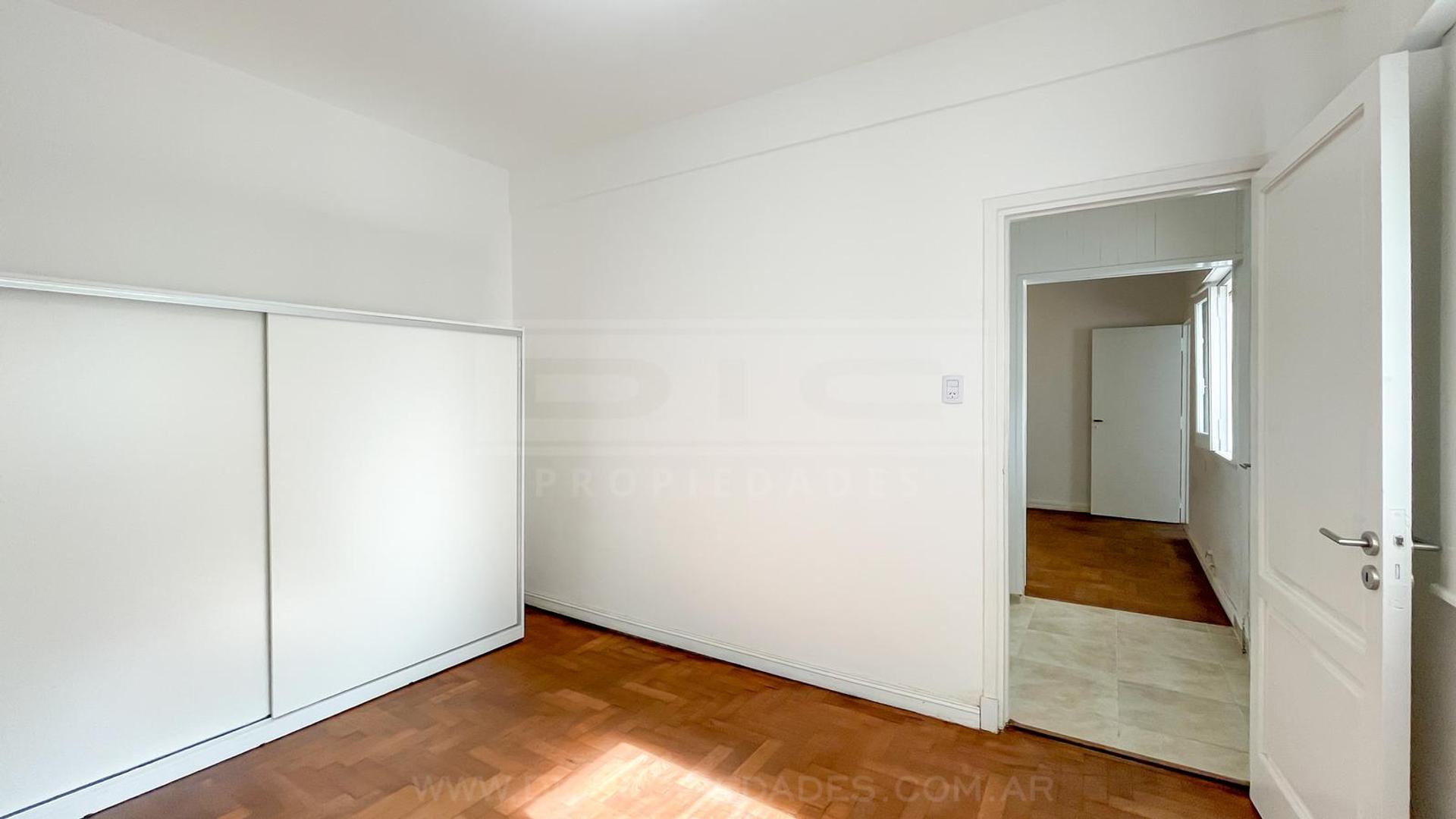Depto Tipo Casa 2 ambientes con 1 baño