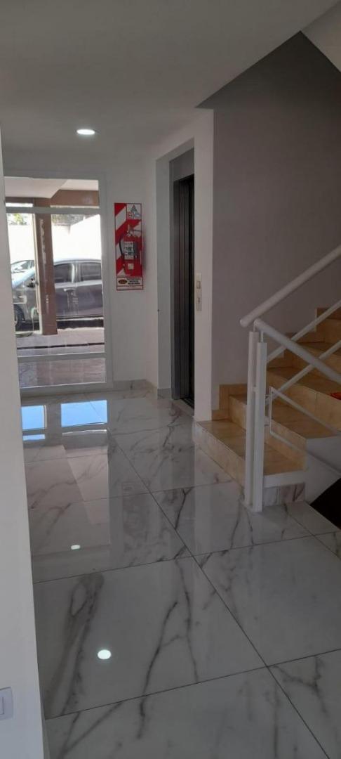 DEPARTAMENTO :: 60MTS :: 2 AMB :: BAULERA Y BALCON :: ESTREN