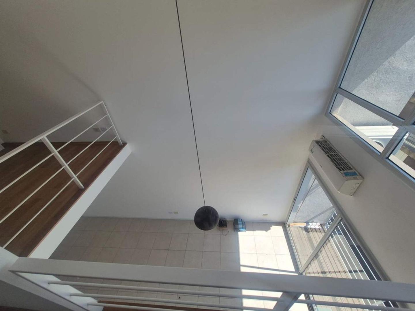 Departamento en Alquiler con 1 cocheras