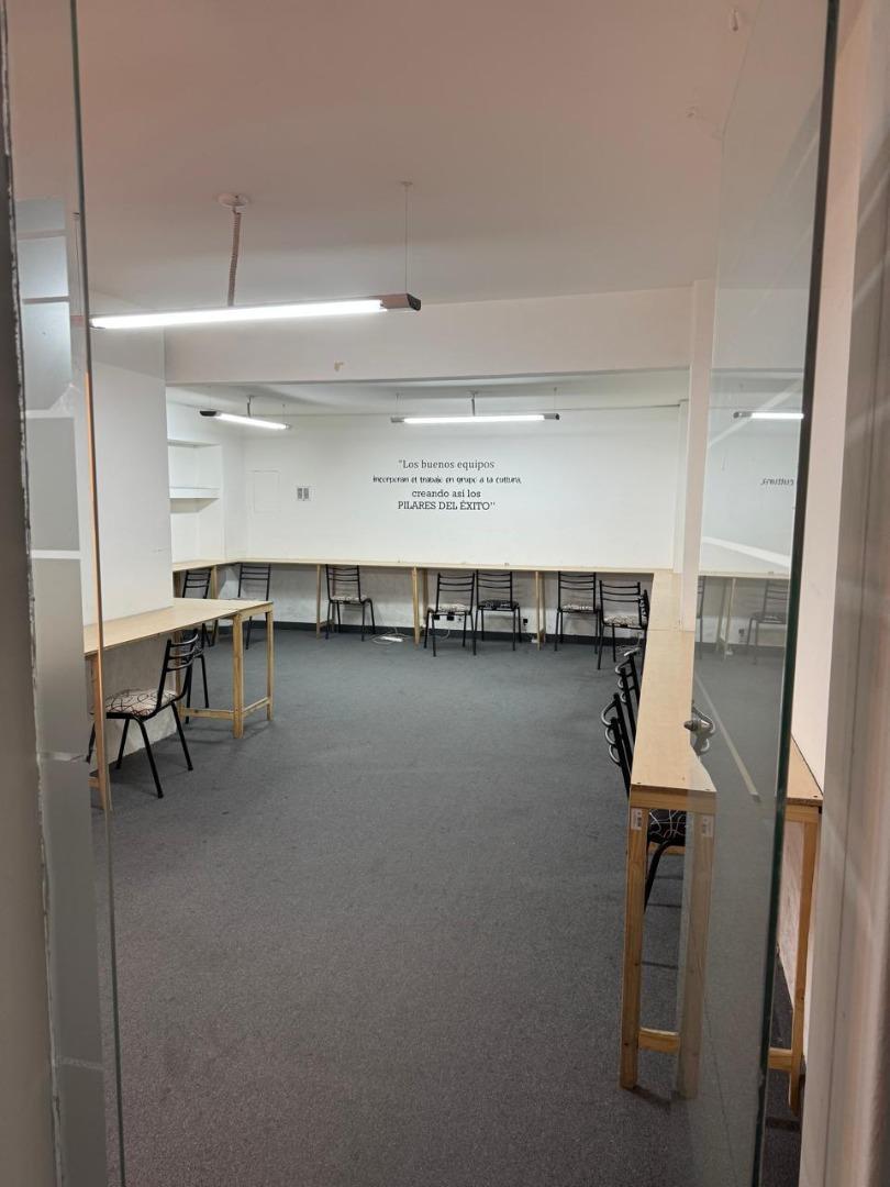 GRAN LOCAL A LA VENTA ! 368 MTS2-CENTRO-EXCELENTE UBICACION