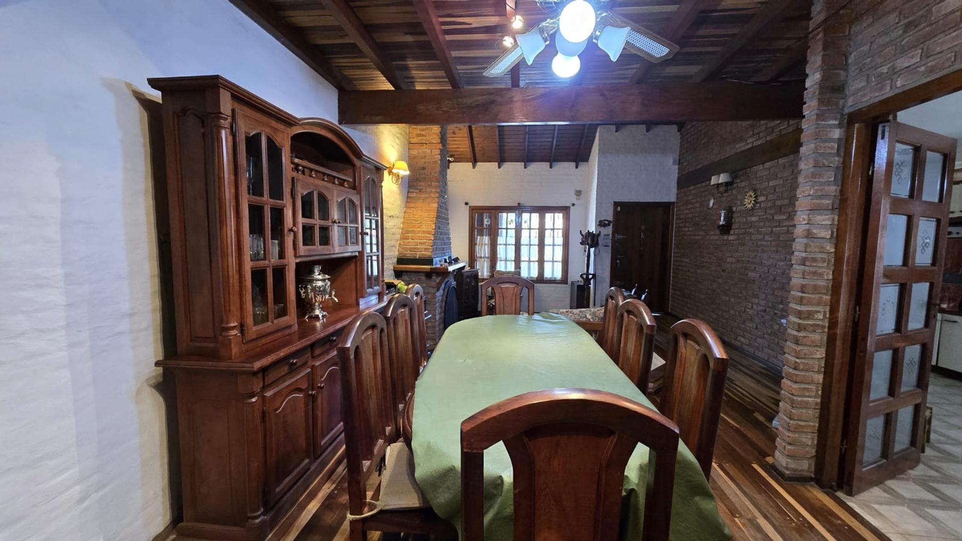 Casa en Venta en Ituzaingo, USD 230.000