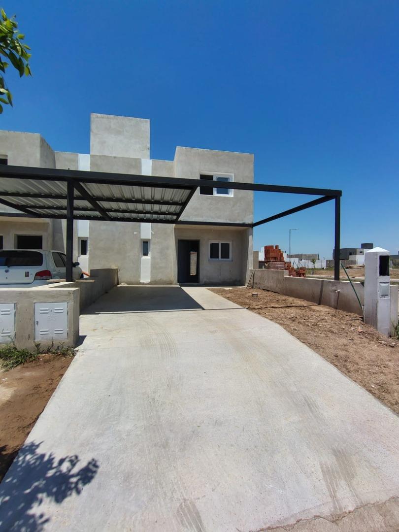 VENDO DUPLEX 3 DORMITORIOS EN DOCTA ETAPA 5