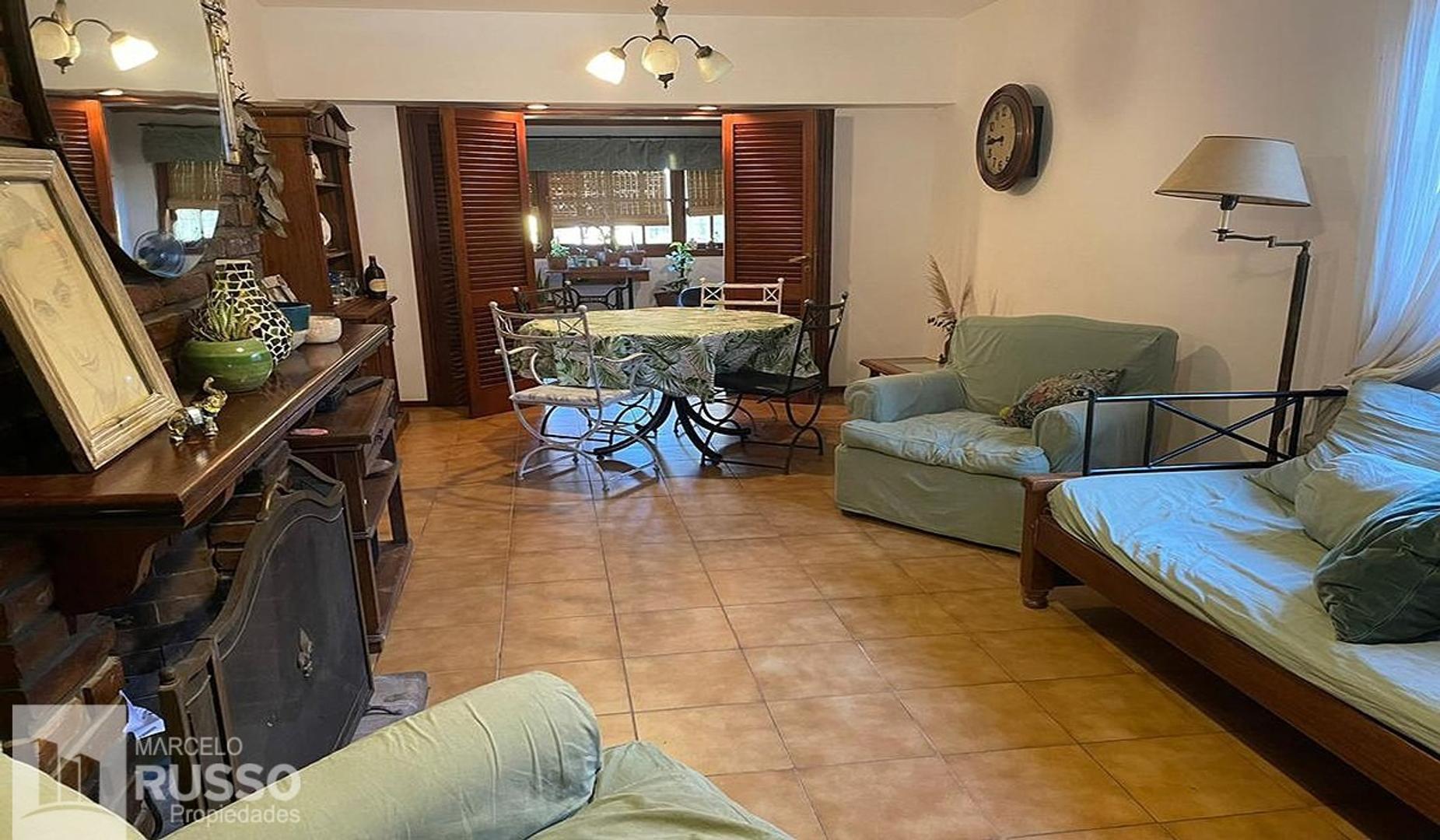 Casa 4 ambientes con 3 baños