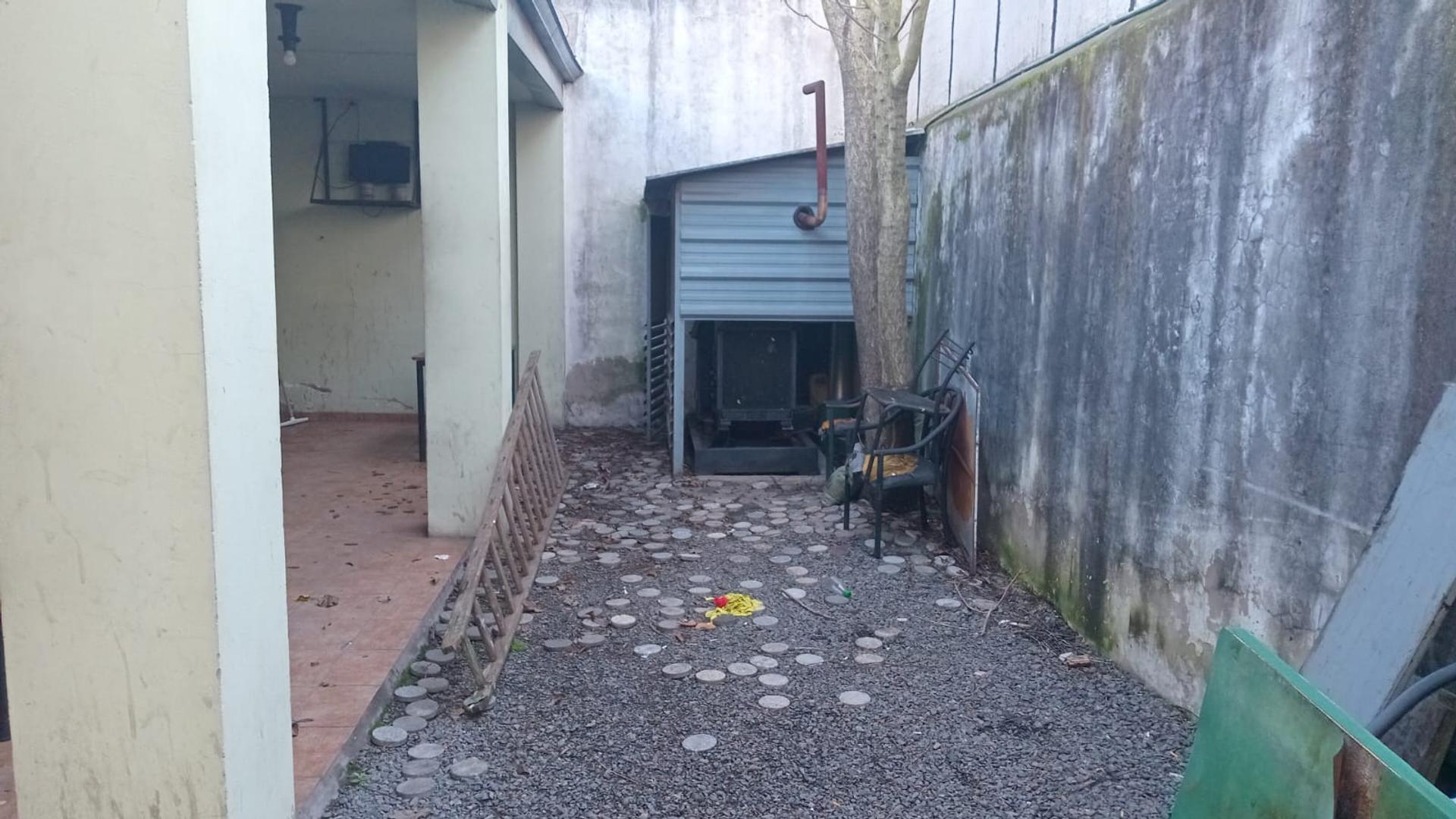 Local en Venta 40 años