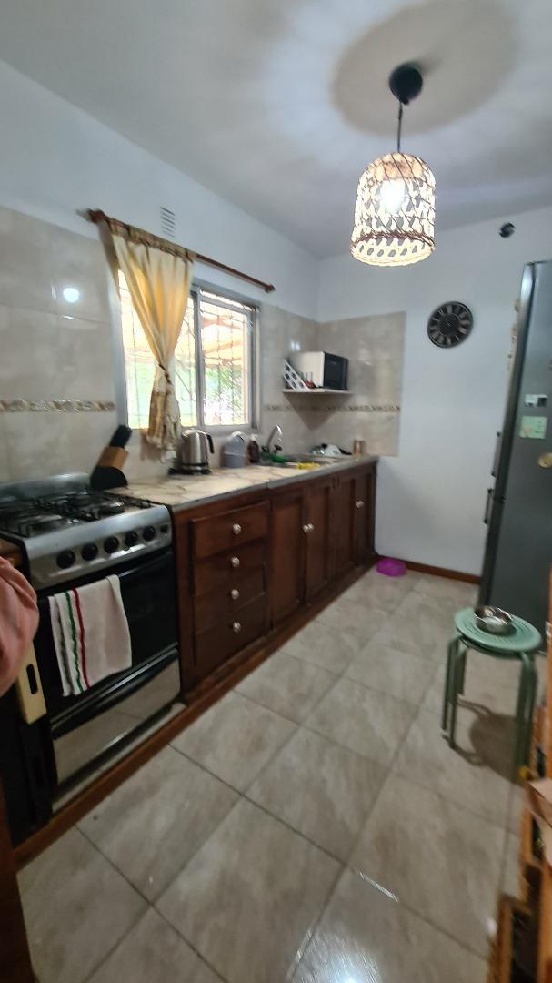 Casa en Venta con 4 cocheras