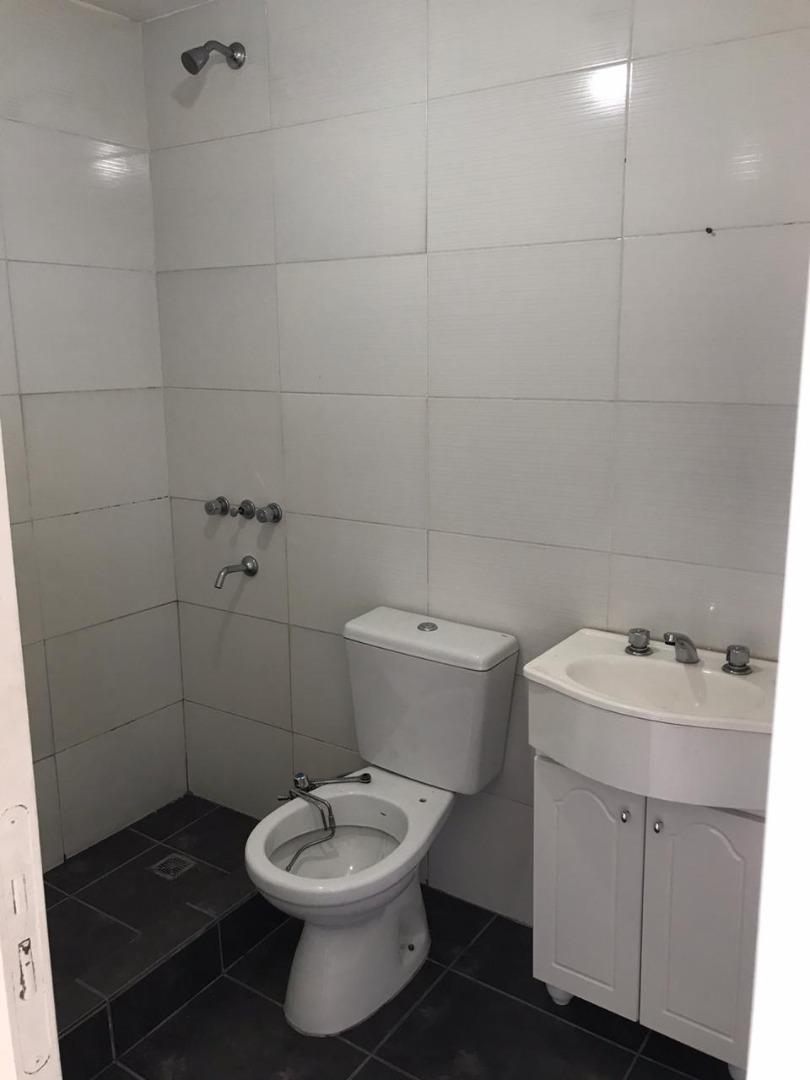 Departamento en Venta en Villa Luzuriaga, USD 62.000