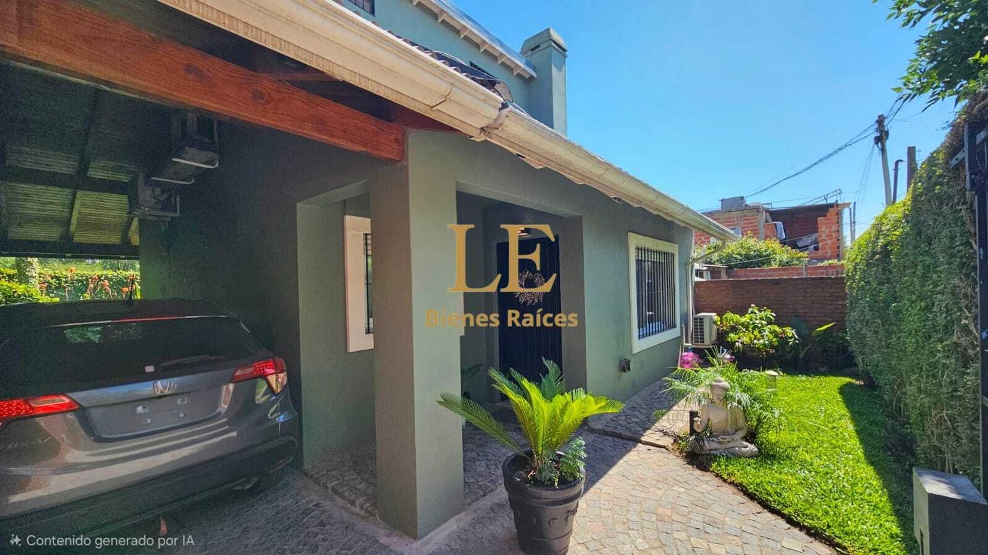 Casa 3 ambientes con 2 baños