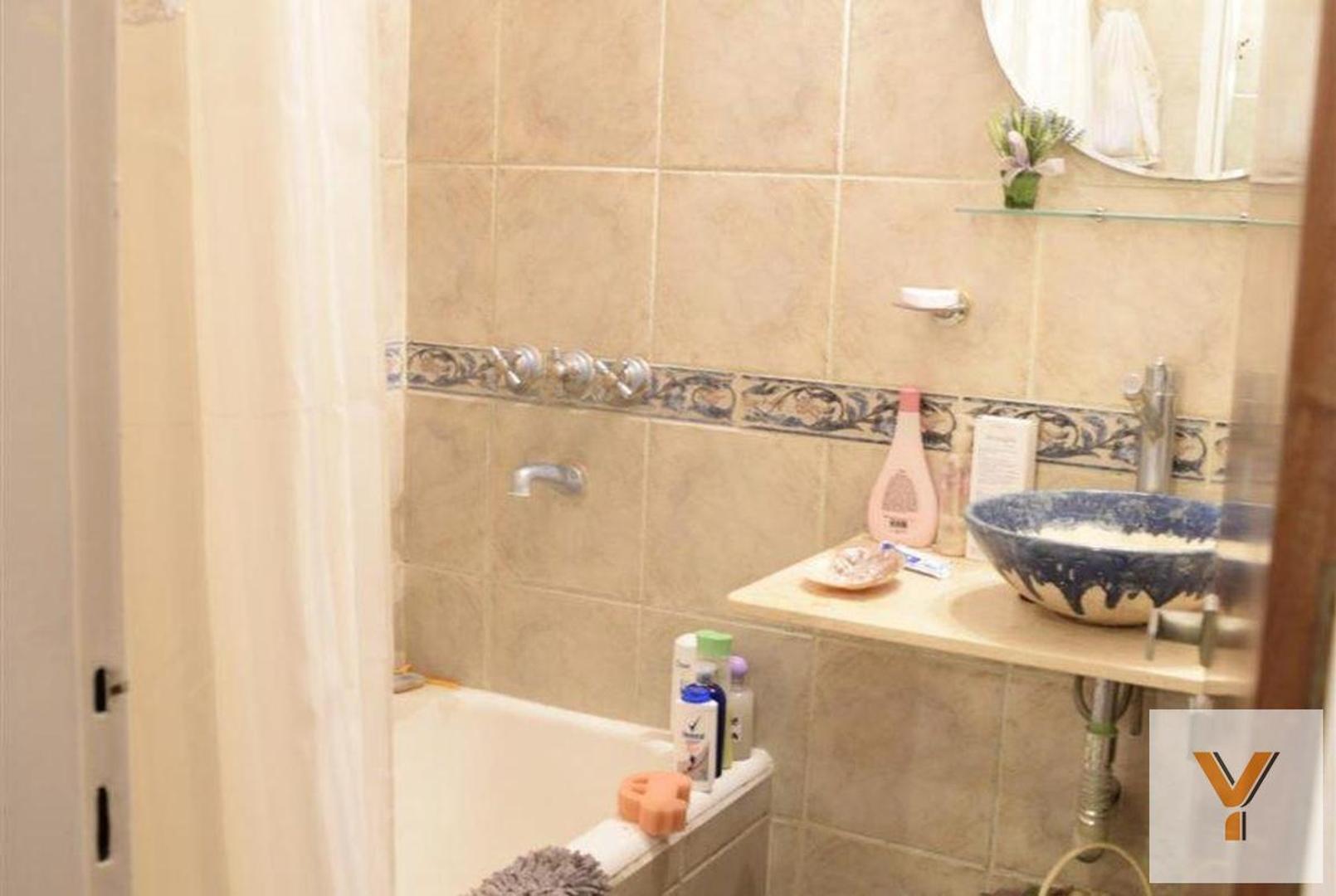 Depto Tipo Casa en Venta 45 años
