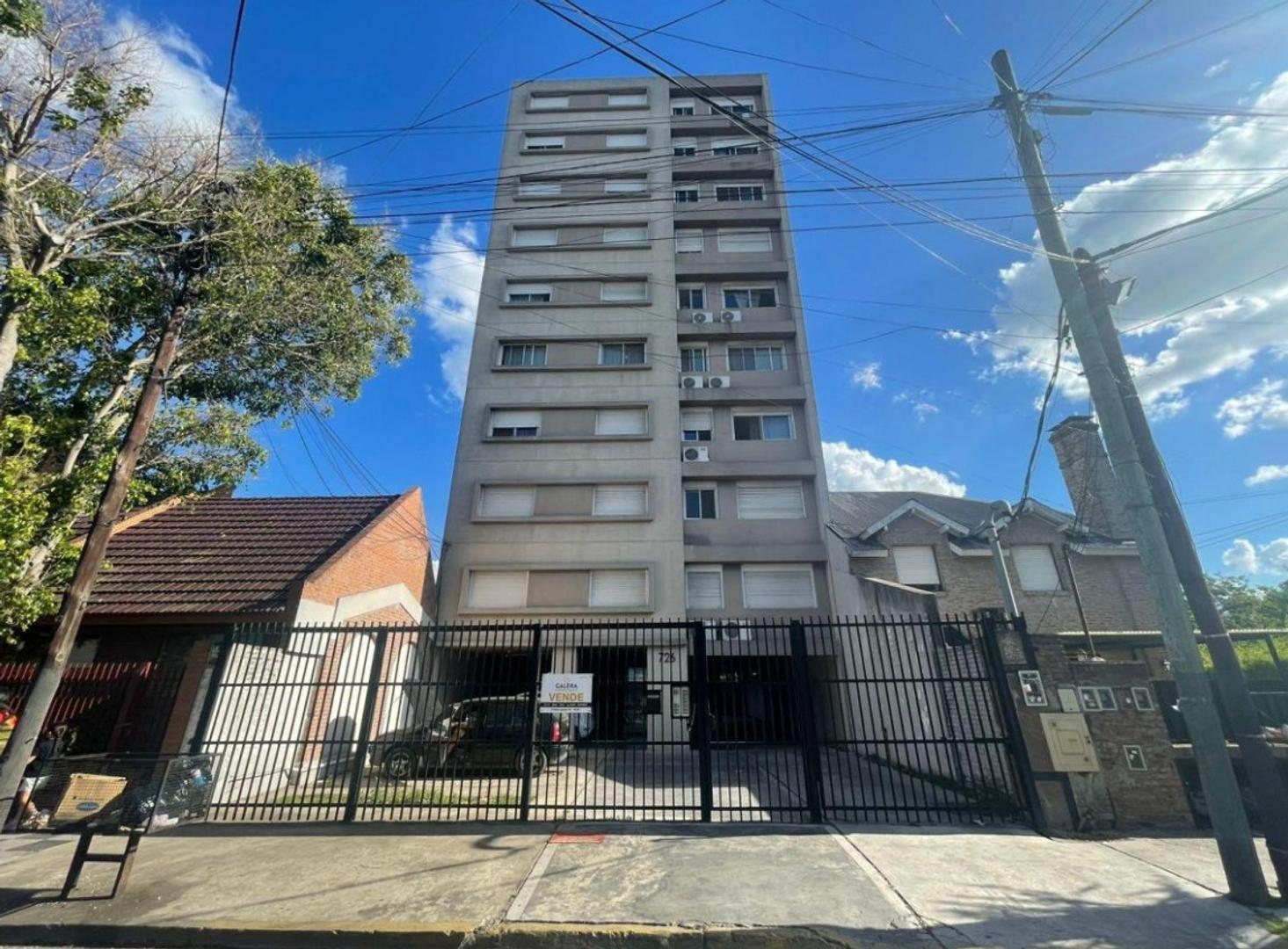 Departamento 2 Domitorios Con Cochera en Pilar Centro