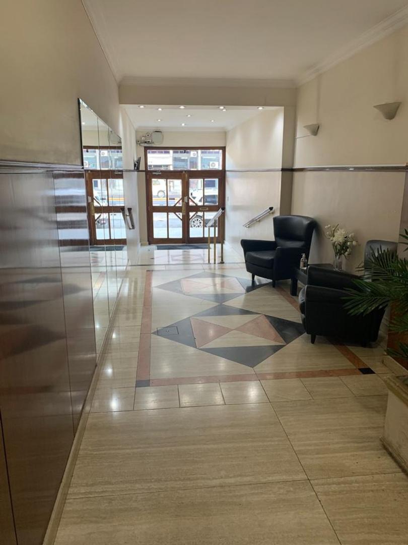 Departamento 4 ambientes con 3 baños