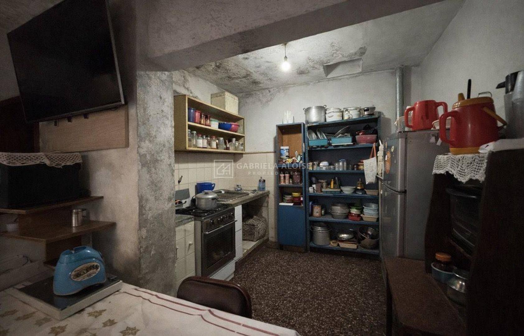 Casa 3 ambientes con 1 baño