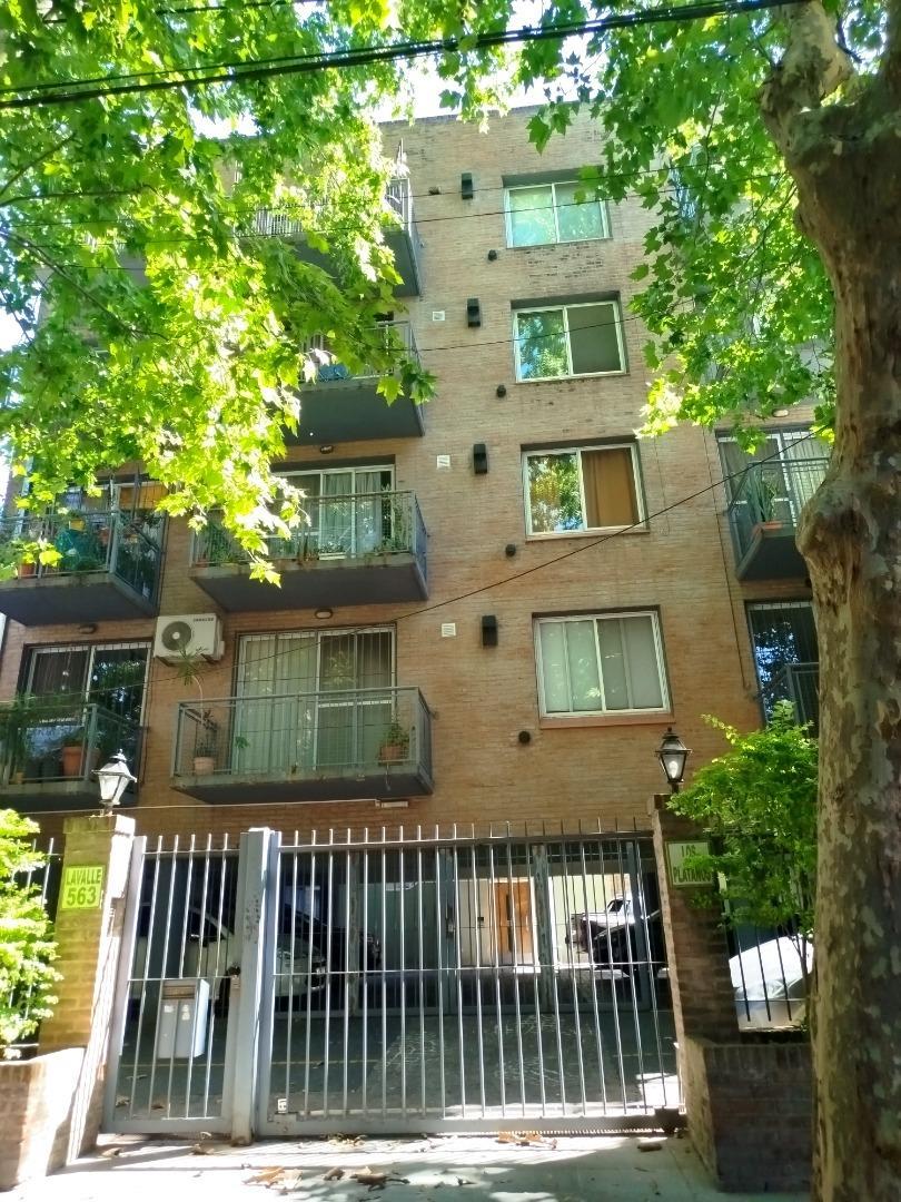 Departamento 2 amb + cochera + baulera + SUM