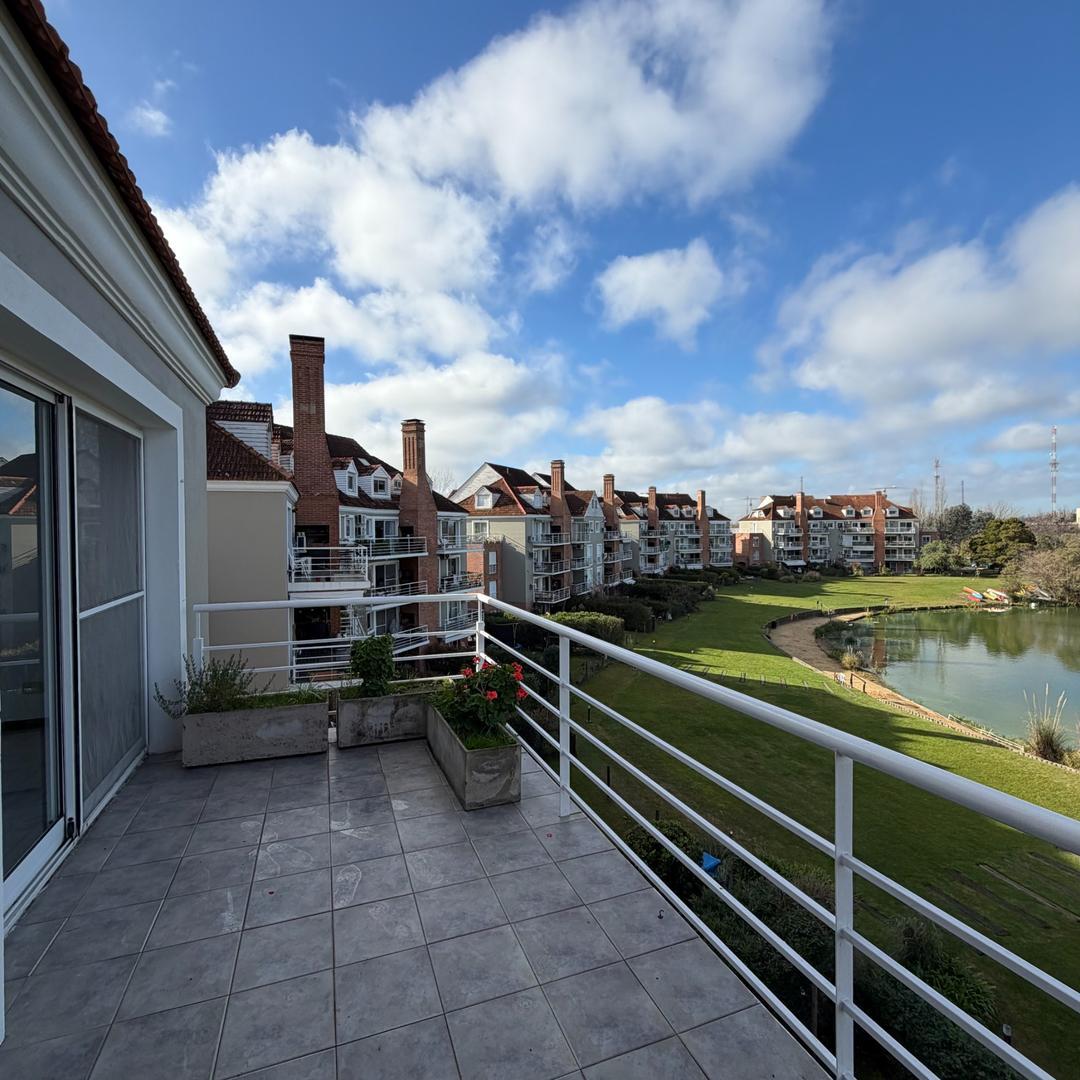 Santa Barbara, Corredor Bancalari 3900, Piso 3