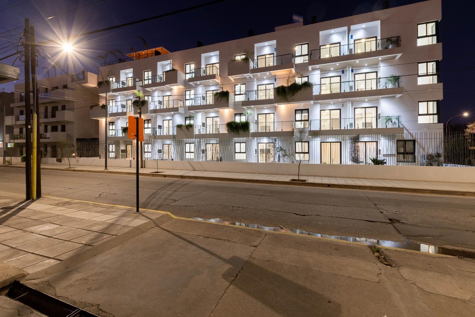 Luis Agote 1800, Piso 2