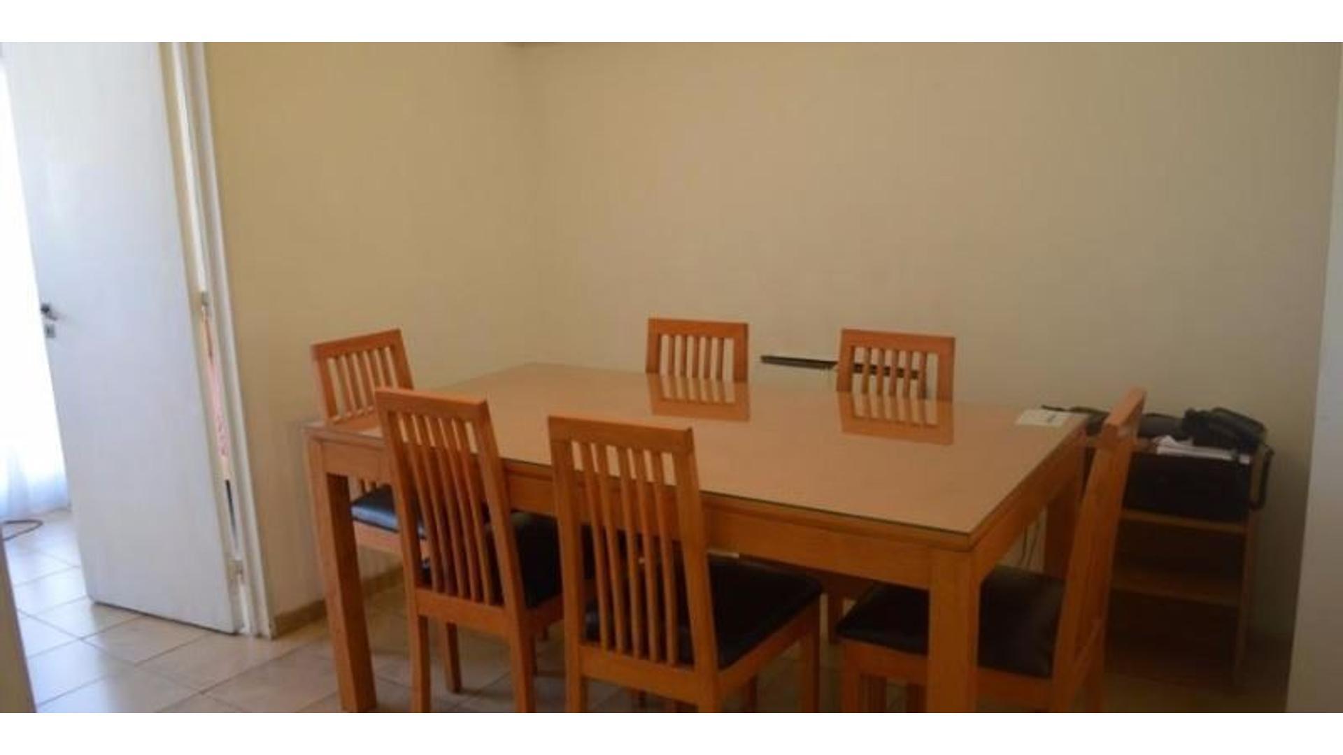 Semi piso con palier privado en el barrio de Recoleta,