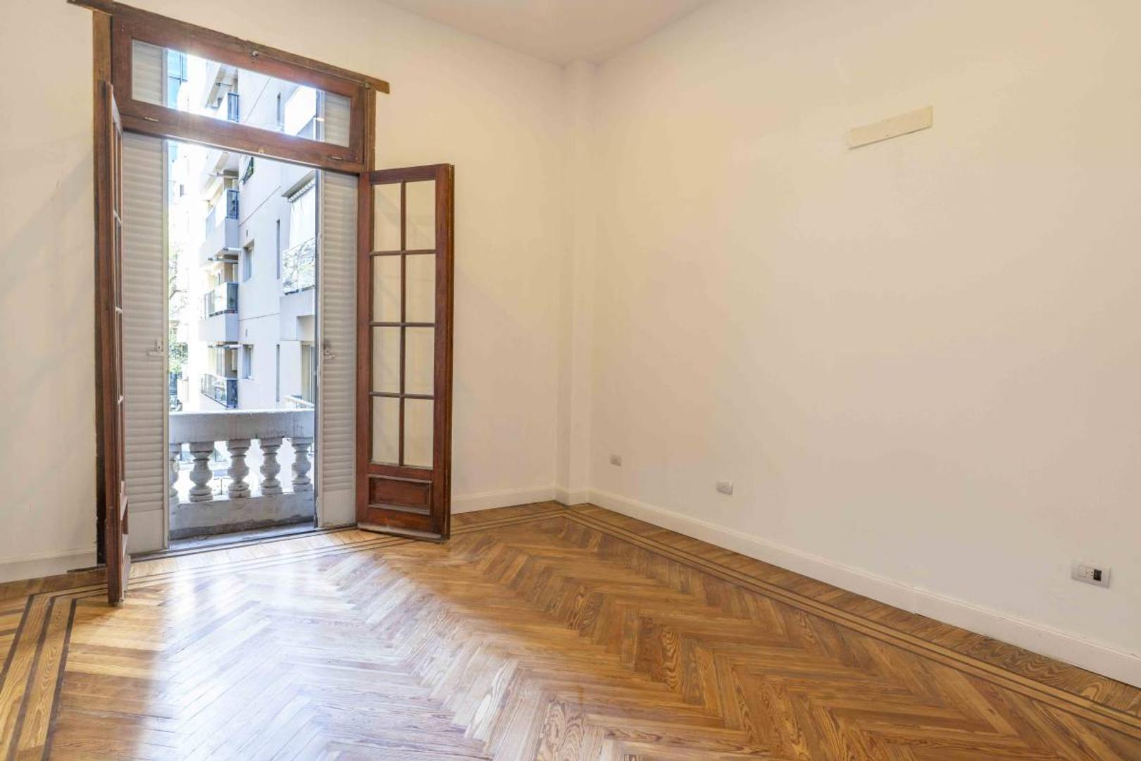 Luis Maria Campos 1100, Piso 2