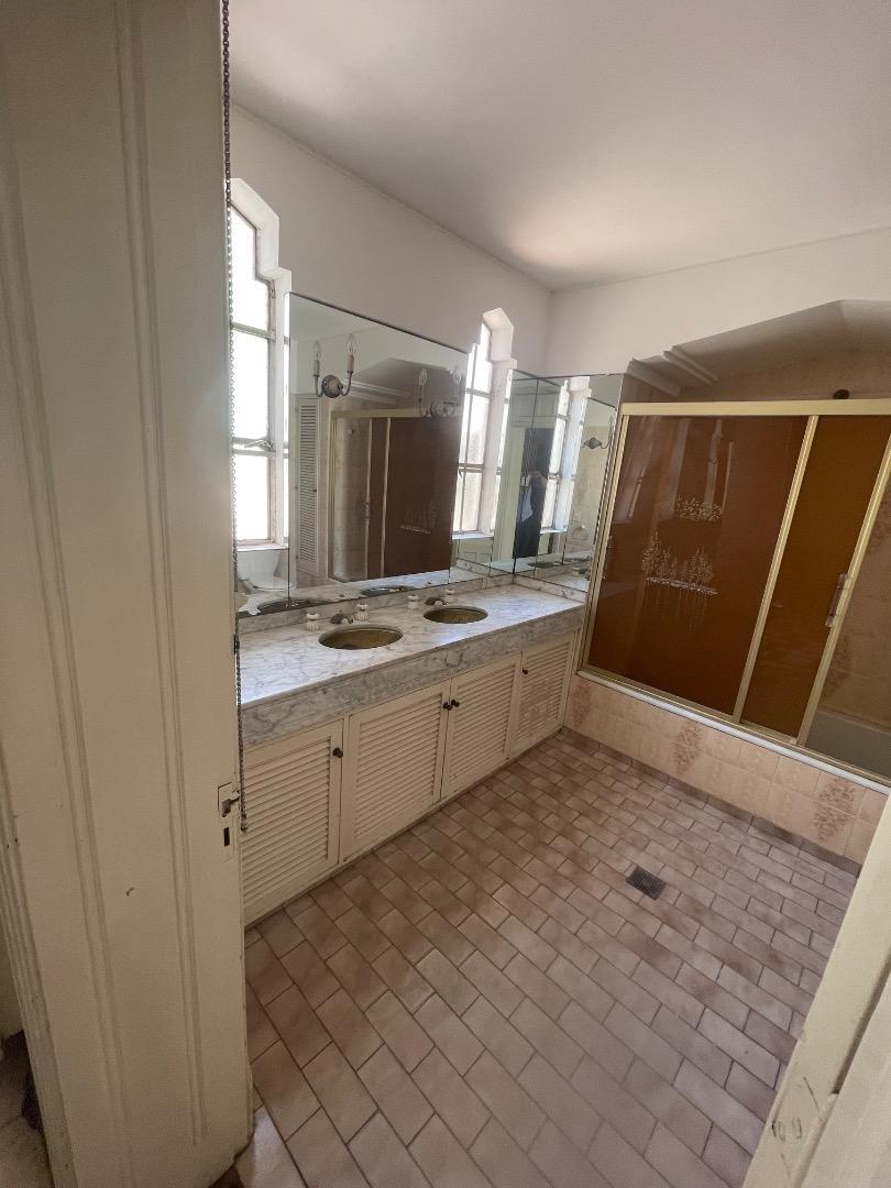 GRAN CASA DE ESTILO A LA VENTA EN BARRIO MARTIN