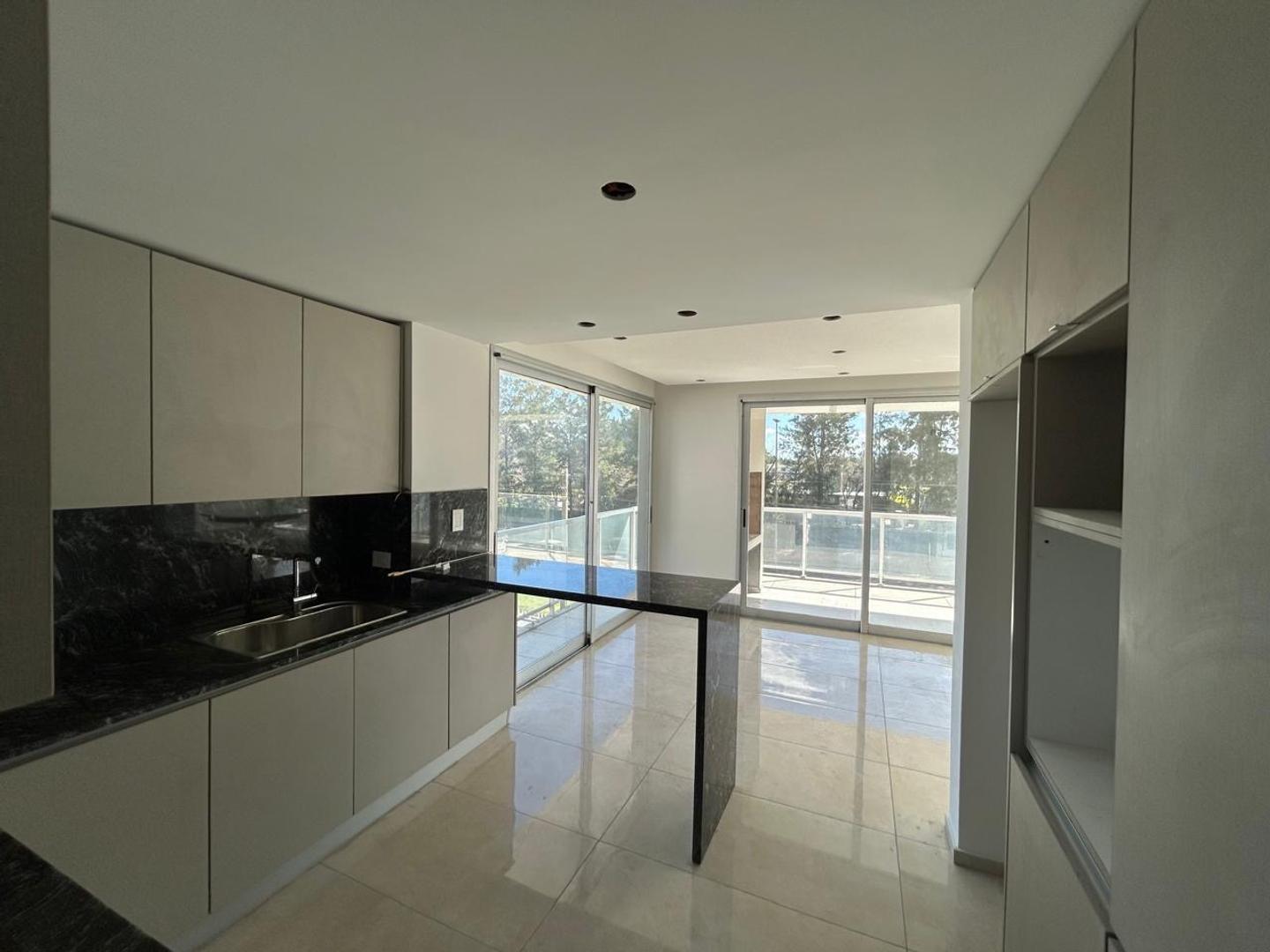 Departamento en Alquiler de 4 ambientes