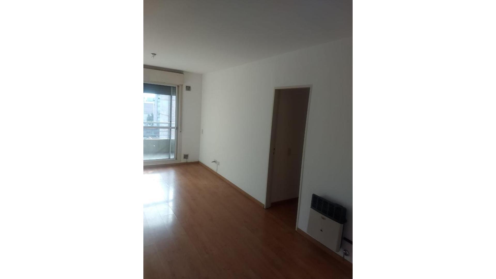 Dto. 2 dormitorios con cochera.