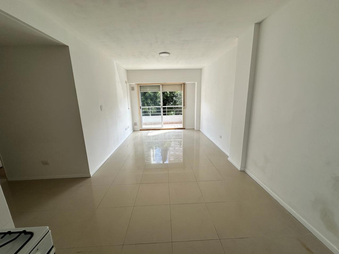 Gabriela Mistral 3100, Piso 2