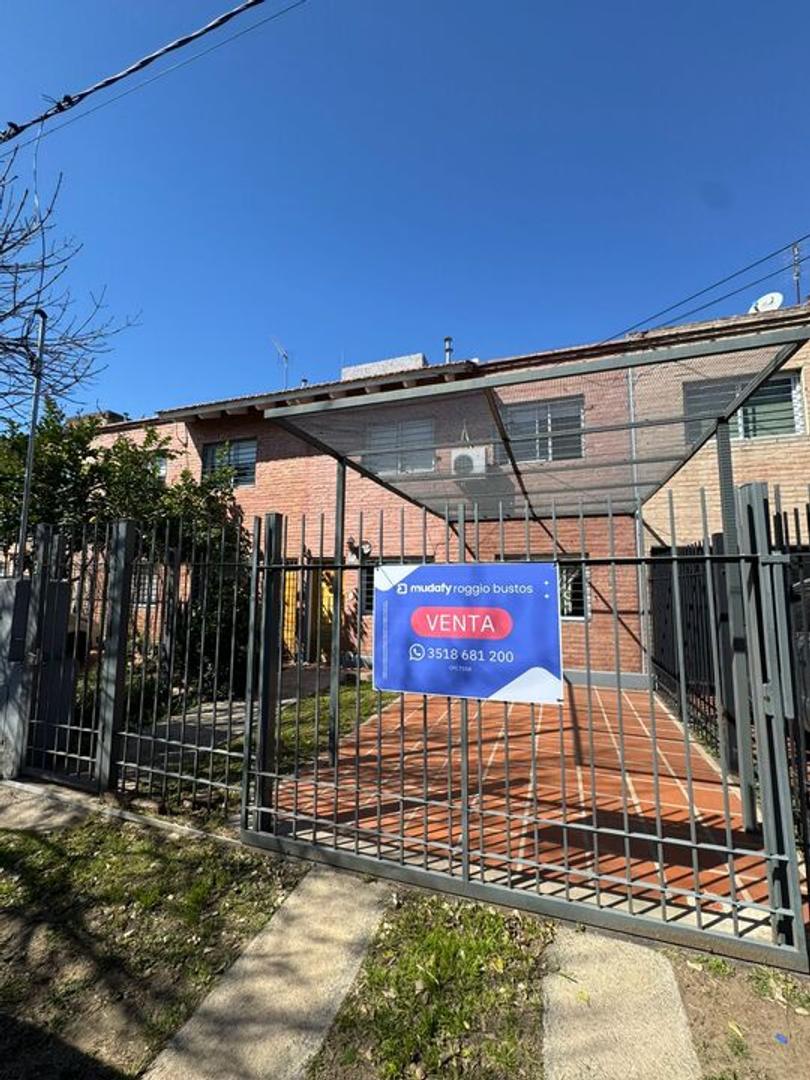 Venta Duplex en Jardines del Valle, Valle Escondido. 2 dorm Escritura