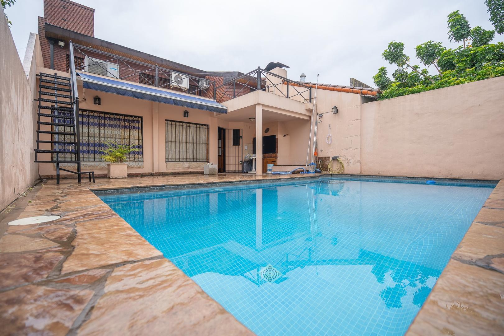 VENTA CASA 6 AMBIENTES SAN MIGUEL CENTRO- APTO CREDITO