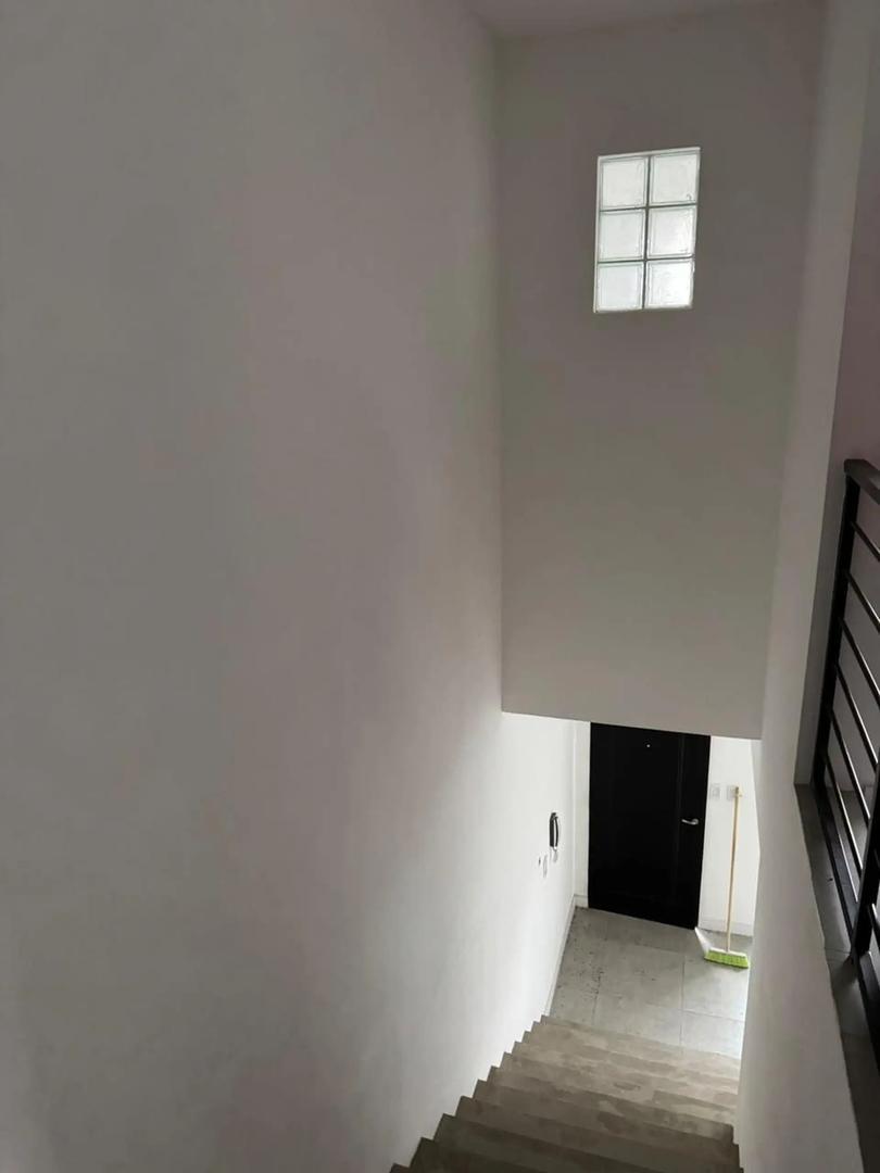 Depto Tipo Casa en Venta con 1 cocheras