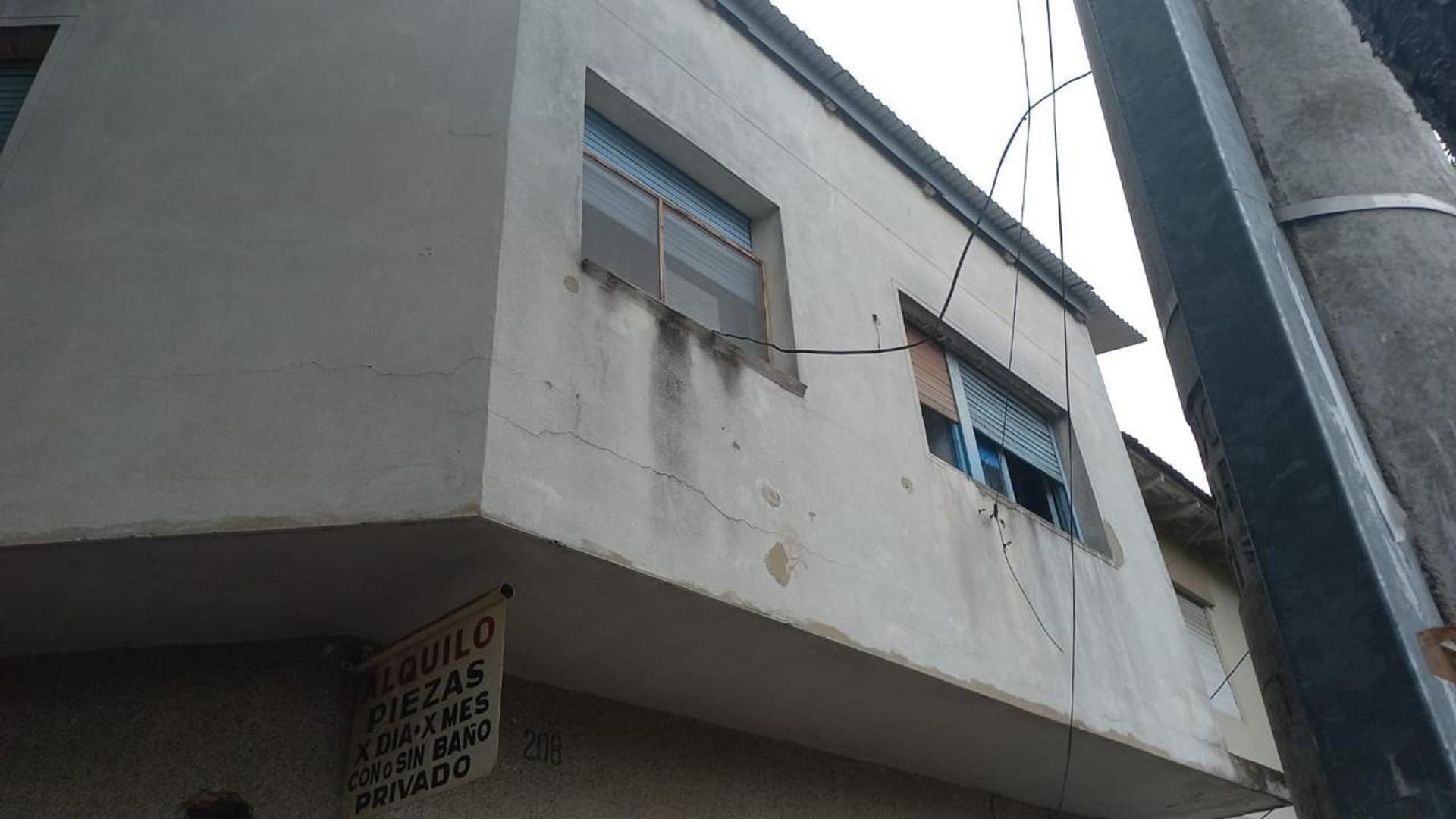 Excelente esquina en Carapachay Actualmente Pension