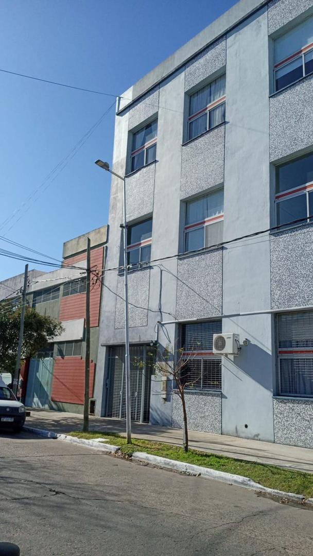 ALQUILER LOFT 2 1/2 AMB-M.PEDRAZA 2500-LANUS
