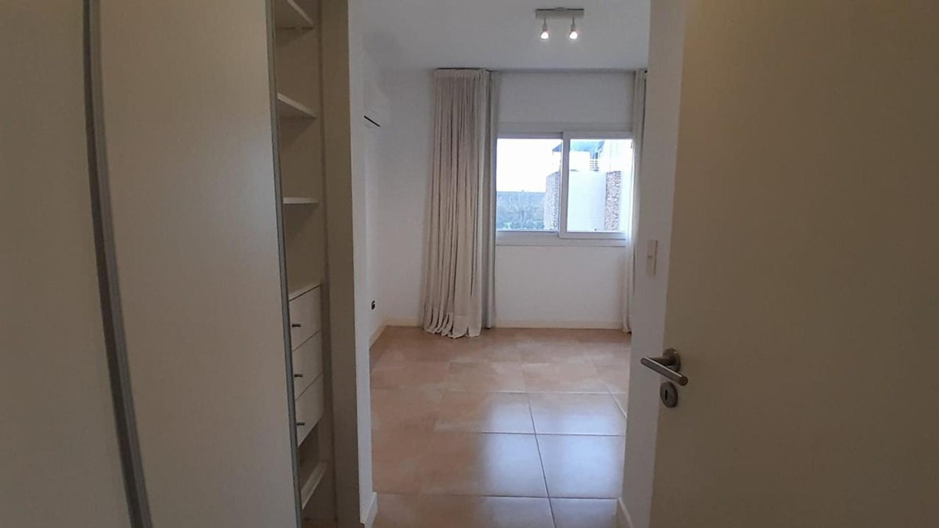 Departamento en Venta con 2 cocheras