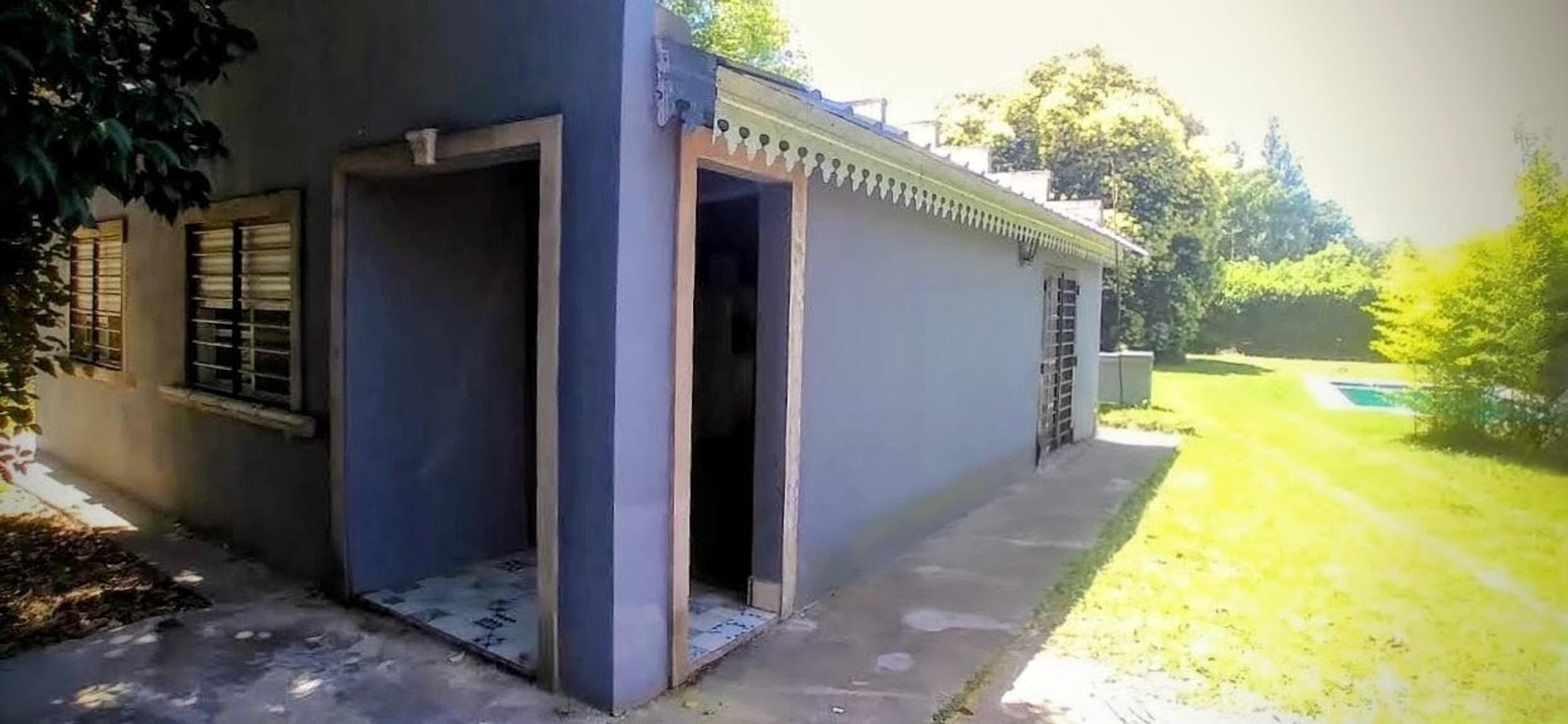 Casa en Venta con 2 cocheras