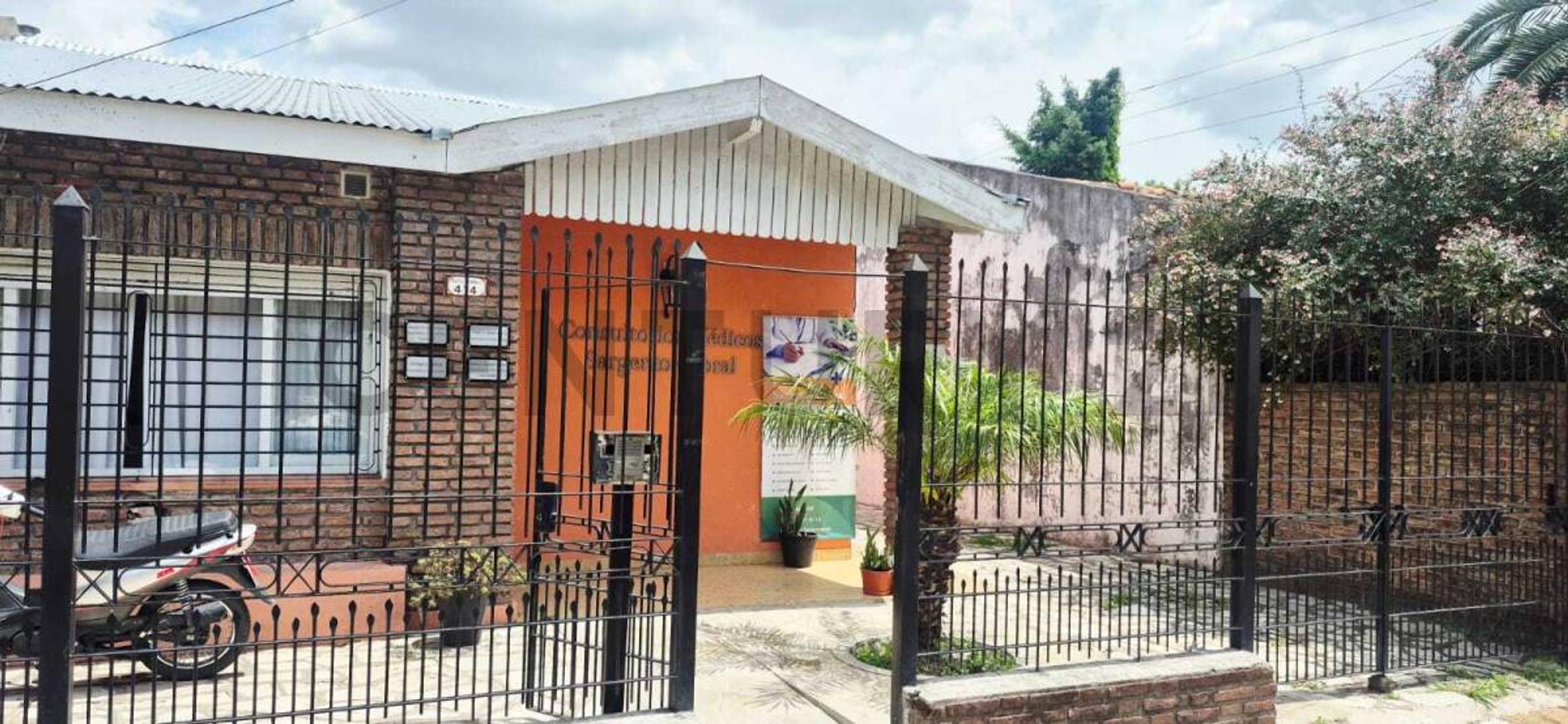 VENTA CASA 4 AMBIENTES, COCHERA, MUÑIZ, SAN MIGUEL