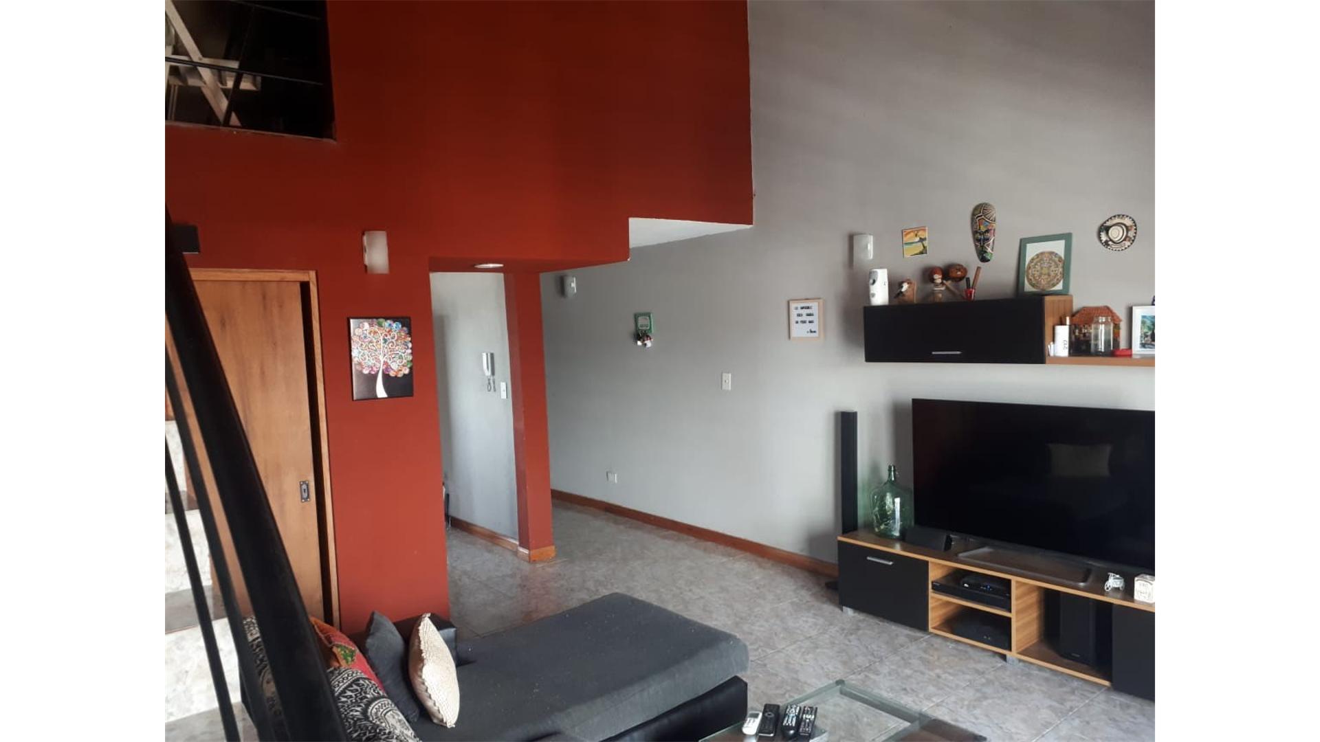 E Zeballos 2972 , Piso 2