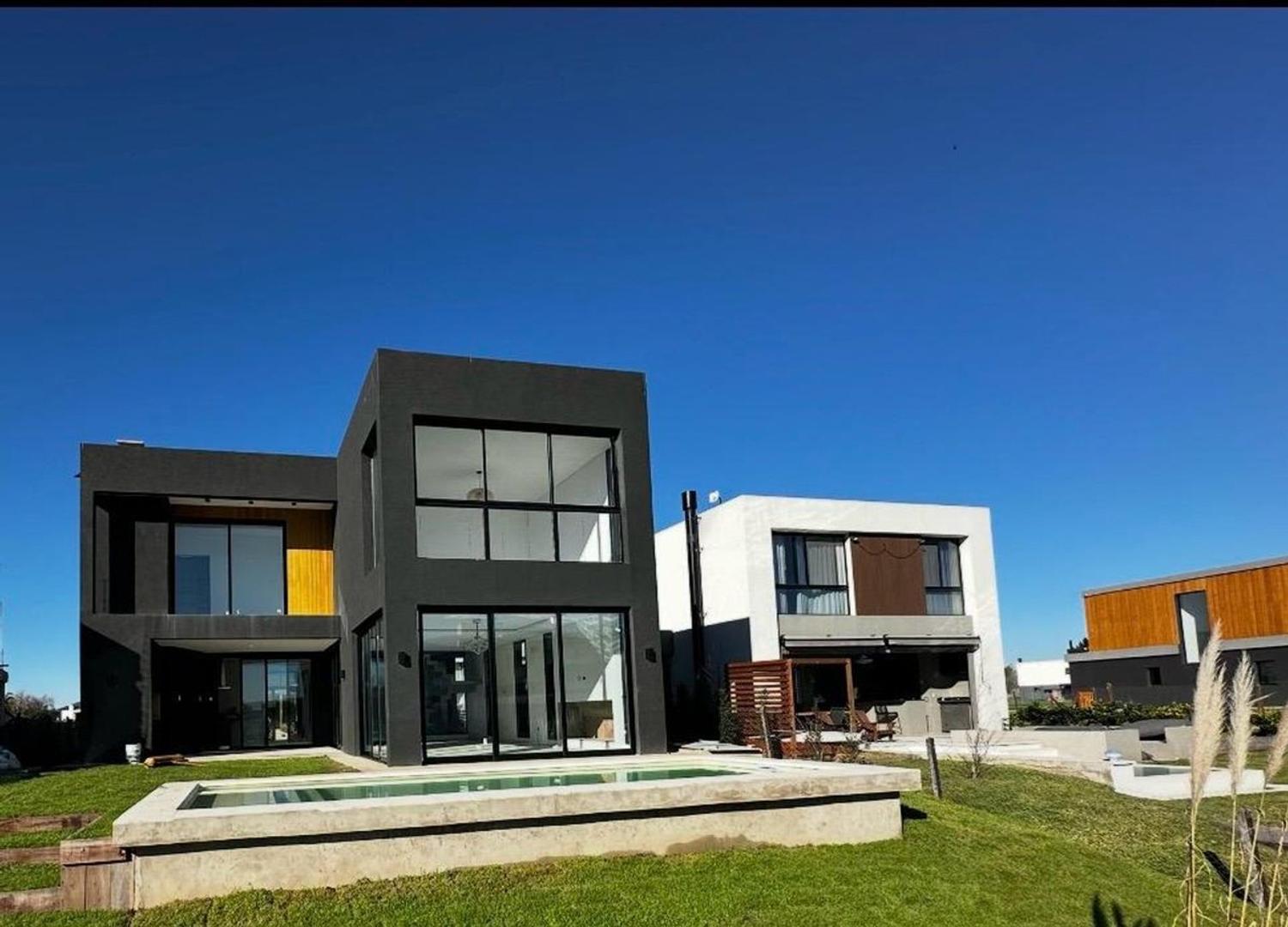 ALQUILER CASA 5 AMB CON MUELLE PROPIO VILLANUEVA