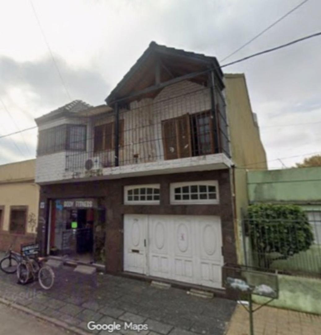 VENTA BANFIELD CASA MAS LOCAL TERRAZA Y COCHERA