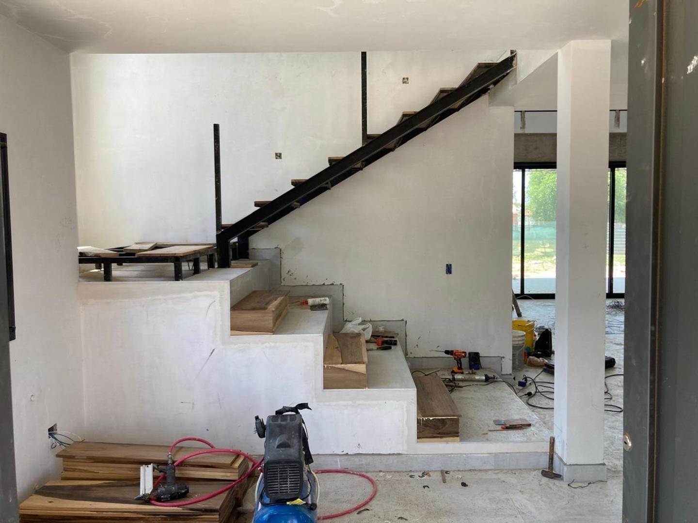 Casa 4 ambientes con 3 baños