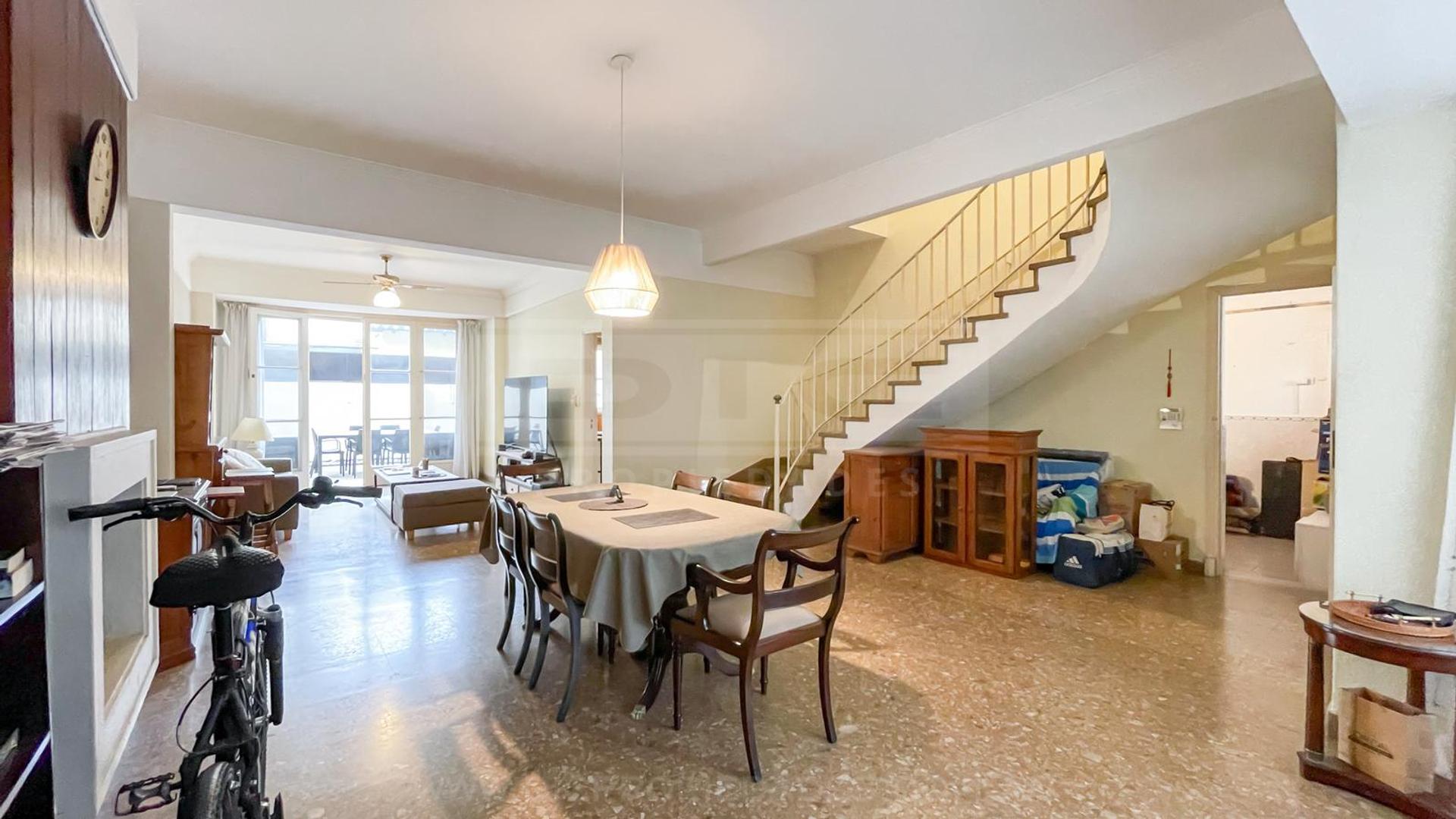 Colon al 200 entre Arenales y R. De Escalada.